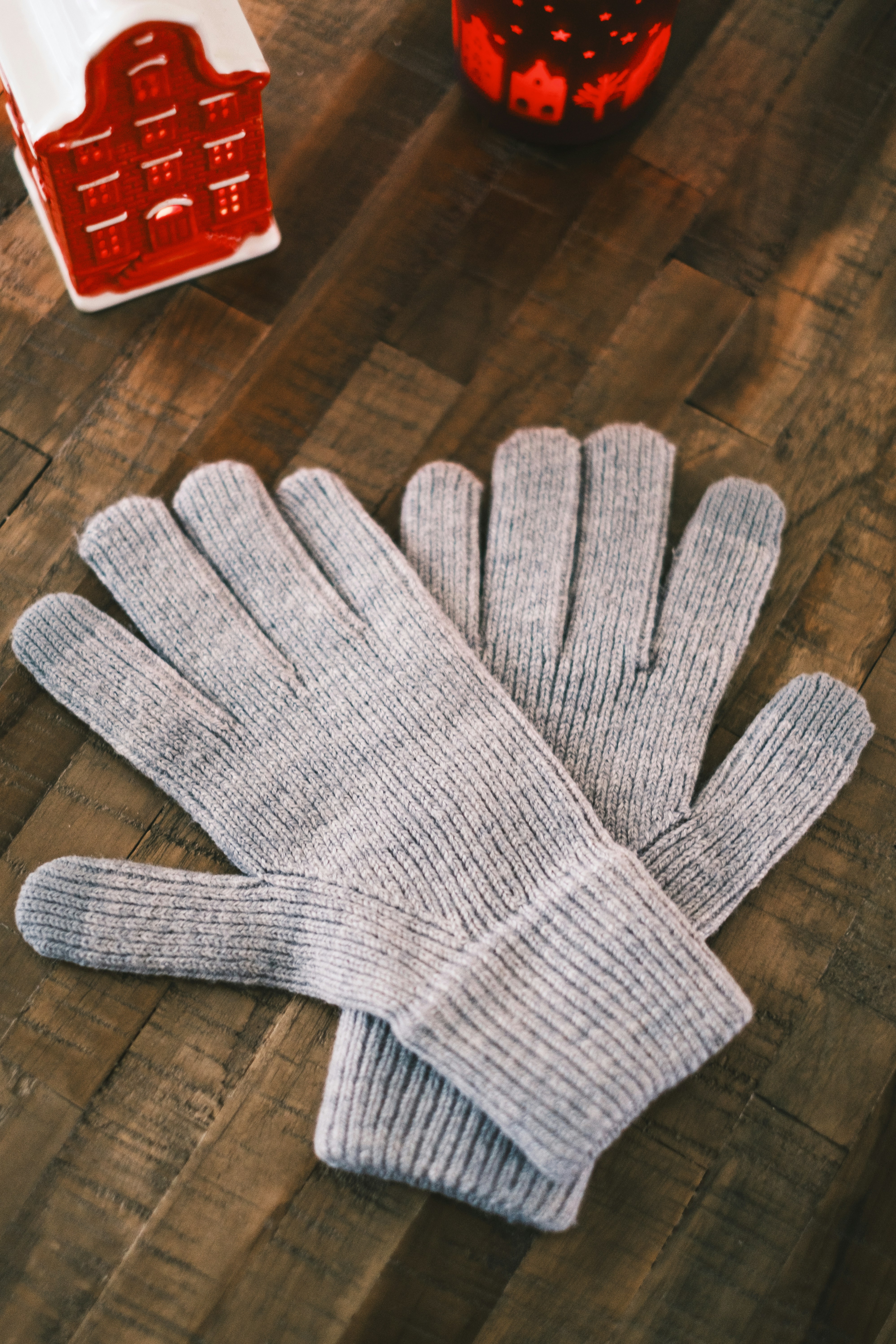 Cloth Gloves – Dozen